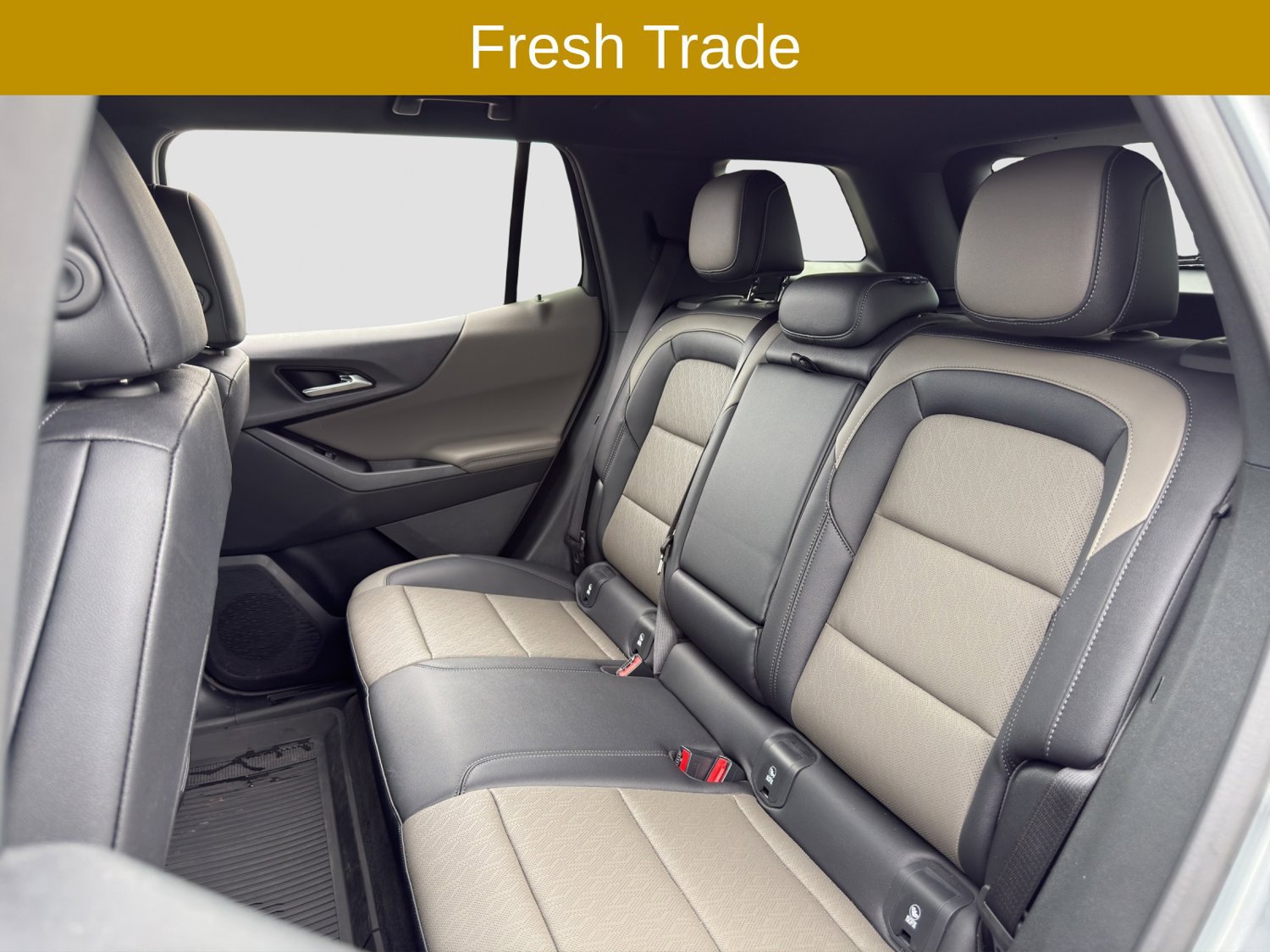 Used 2026 Chevrolet Equinox LT w/ Convenience Package II FWD image 13