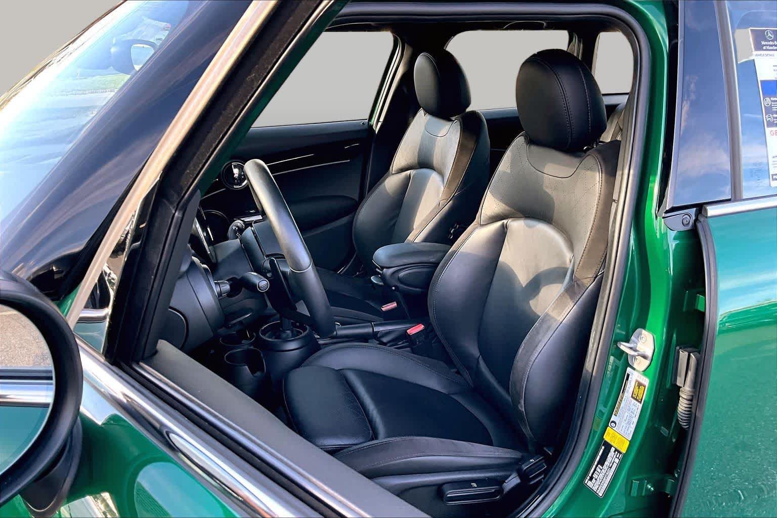 Used 2023 MINI Cooper S w/ Signature Upholstery Package FWD image 9