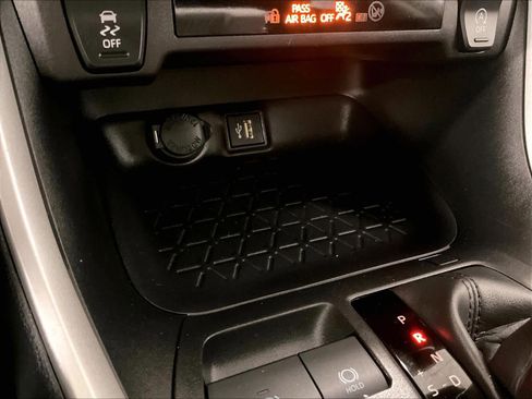 Certified 2025 Toyota RAV4 LE image 26