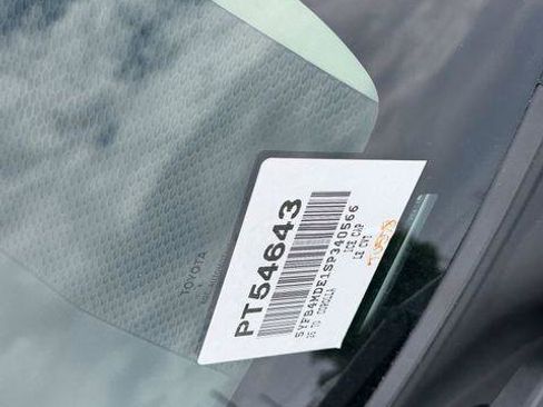 Certified 2025 Toyota Corolla LE image 13