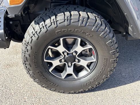 Used 2021 Jeep Wrangler Unlimited Rubicon AWD/4WD image 5