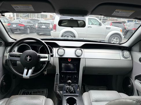 Used 2006 Ford Mustang GT image 10