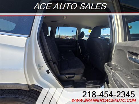 Used 2019 Honda Pilot LX image 14