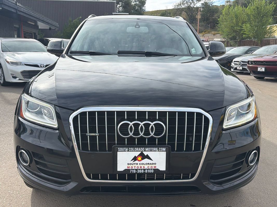 Used 2017 Audi Q5 2.0T Premium Plus w/ Technology Package AWD/4WD image 2