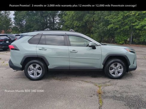 Used 2022 Toyota RAV4 XLE w/ Convenience Package AWD/4WD image 3