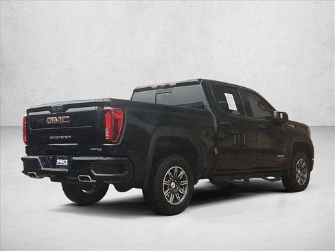 Used 2024 GMC Sierra 1500 AT4 w/ Technology Package AWD/4WD image 5