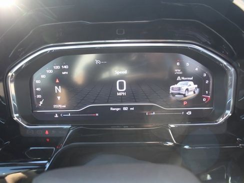 Used 2025 GMC Sierra 1500 SLT image 25