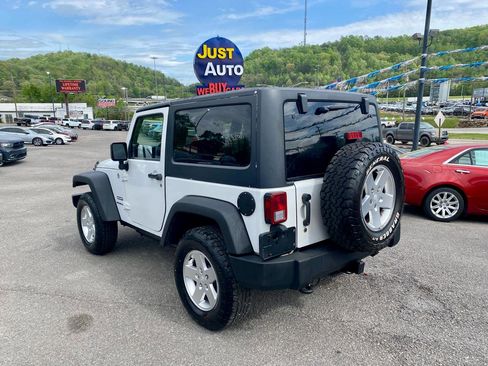 Used 2012 Jeep Wrangler Sport image 5