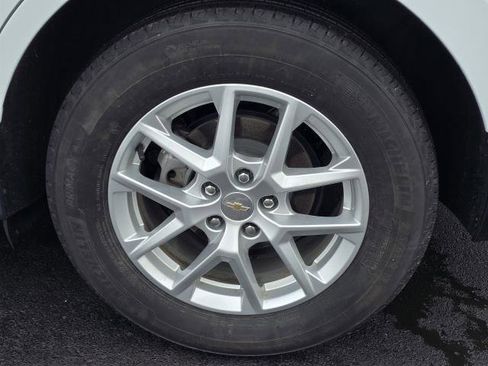 Used 2024 Chevrolet Equinox LT image 5