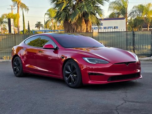 Used 2022 Tesla Model S Plaid AWD/4WD image 2