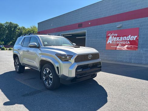 Certified 2026 Toyota 4Runner TRD Sport Premium AWD/4WD image 1