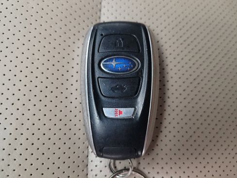 Used 2015 Subaru Outback 3.6R Limited image 32