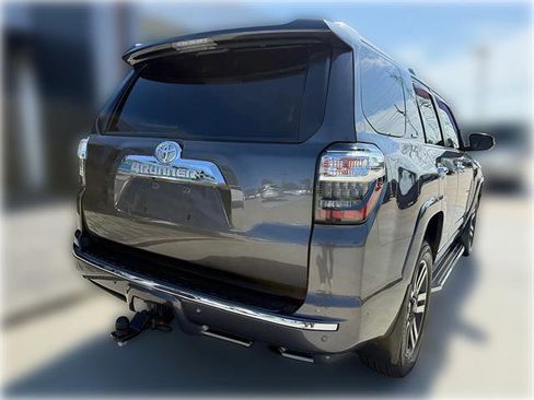 Used 2021 Toyota 4Runner Limited AWD/4WD image 9