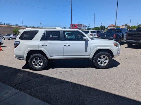 Used 2015 Toyota 4Runner SR5 AWD/4WD image 6