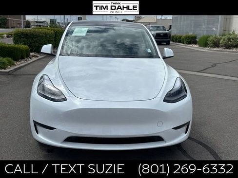Used 2024 Tesla Model Y Long Range AWD/4WD image 4