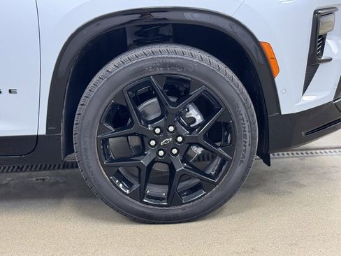 New 2026 Chevrolet Traverse RS image 4