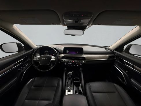 Used 2022 Kia Telluride EX w/ EX Premium Package FWD image 16
