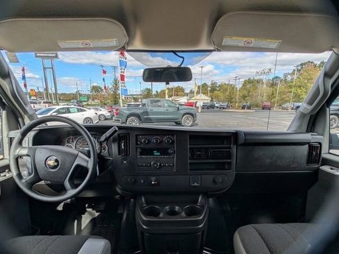 Used 2024 Chevrolet Express 2500 w/ Driver Convenience Package image 11