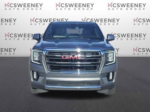 Used 2021 GMC Yukon SLT w/ SLT Premium Package image 8