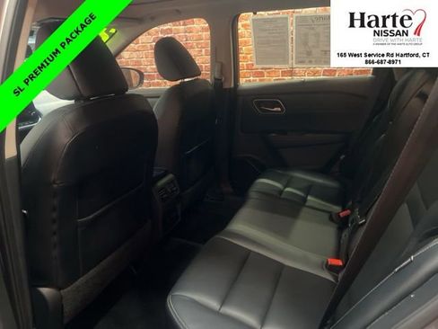 Used 2021 Nissan Rogue SL w/ Premium Package image 12