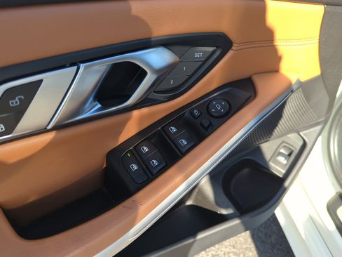 Used 2020 BMW 330i Sedan w/ Driving Assistance Package image 13