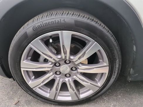 Used 2023 Cadillac XT4 Premium Luxury w/ Technology Package AWD/4WD image 13