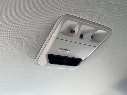 Used 2024 Kia Carnival SX FWD image 21