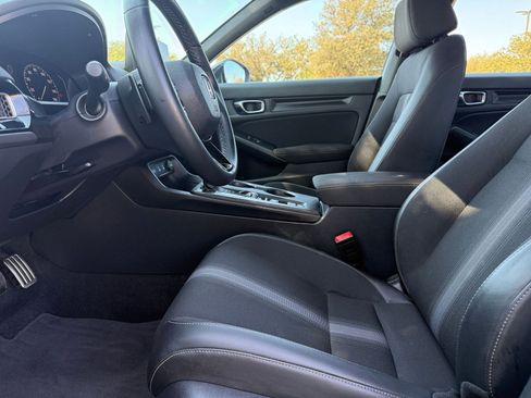 Used 2025 Honda Civic Sport image 28