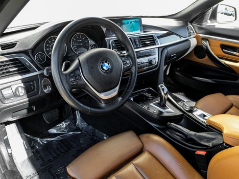 Used 2018 BMW 430i Convertible image 2