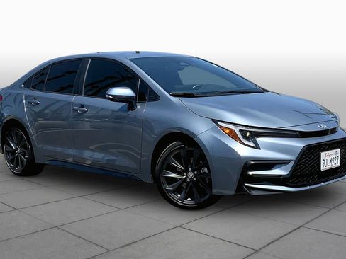 Certified 2024 Toyota Corolla SE w/ SE Premium Package FWD image 2