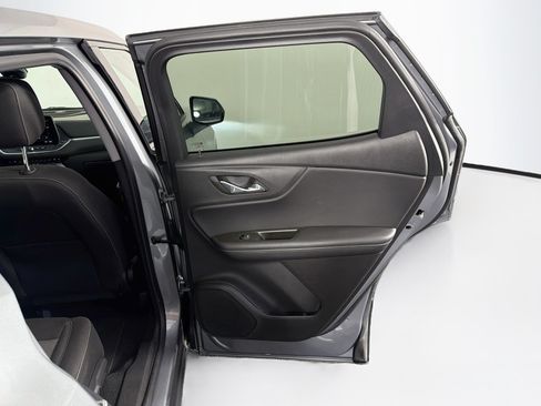 Used 2025 Chevrolet Blazer LT FWD image 30