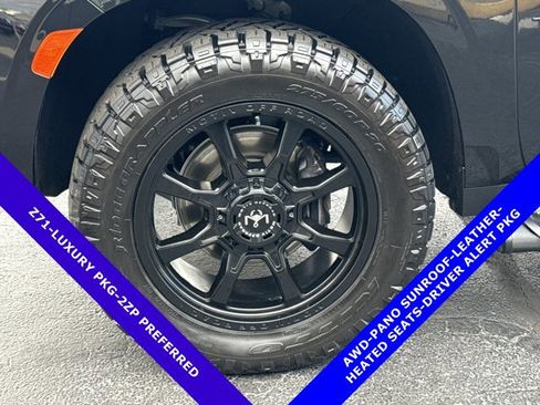 Used 2023 Chevrolet Tahoe Z71 w/ Luxury Package image 16