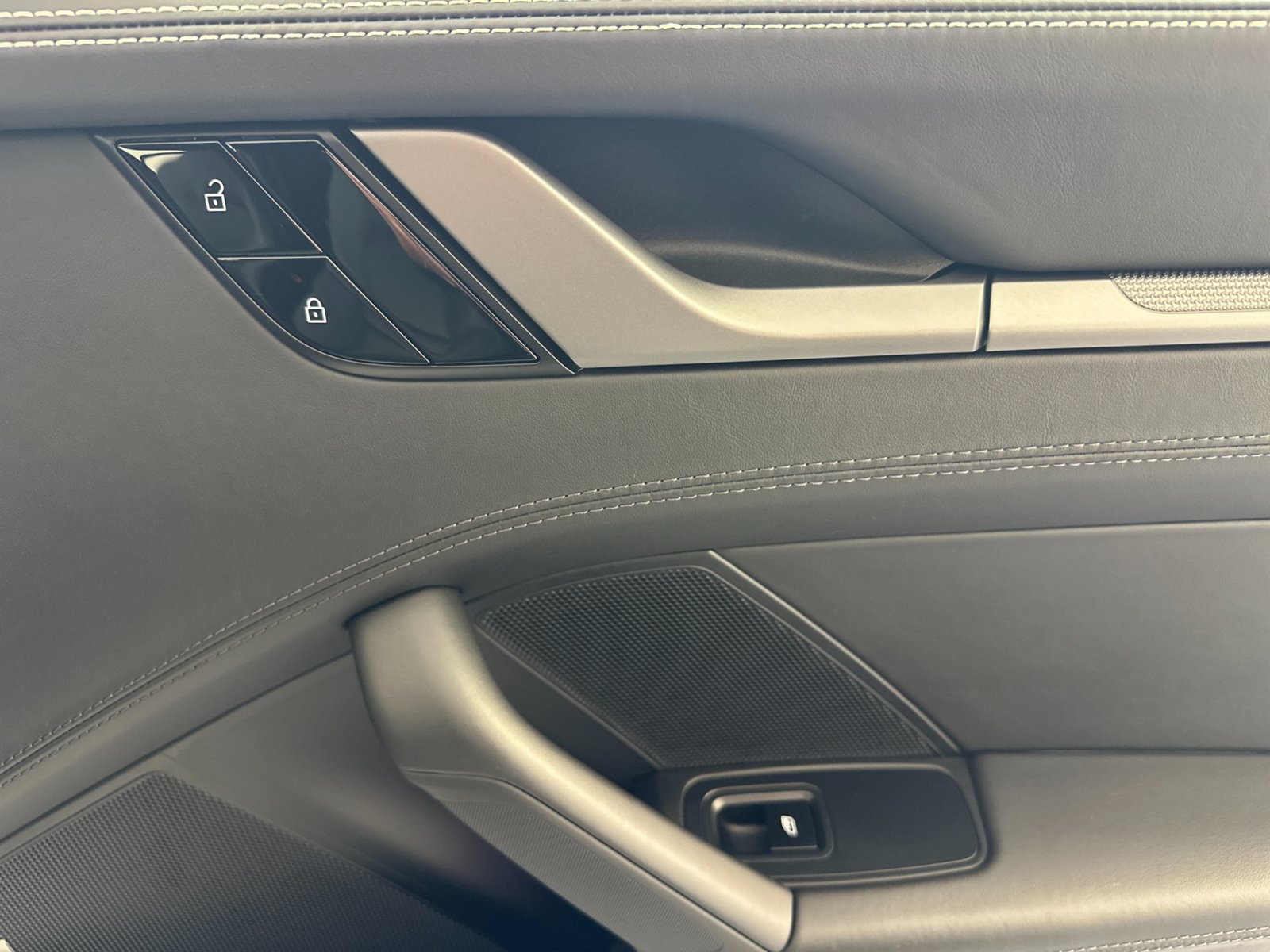 Certified 2021 Porsche 911 Carrera image 17