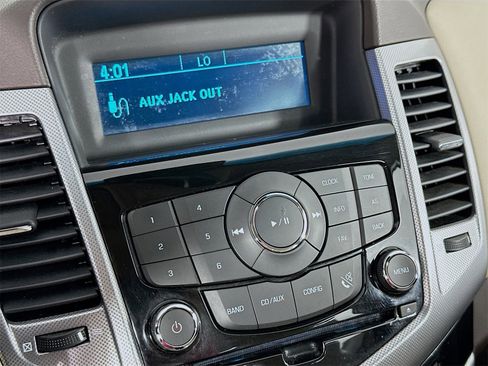 Used 2011 Chevrolet Cruze LTZ image 13