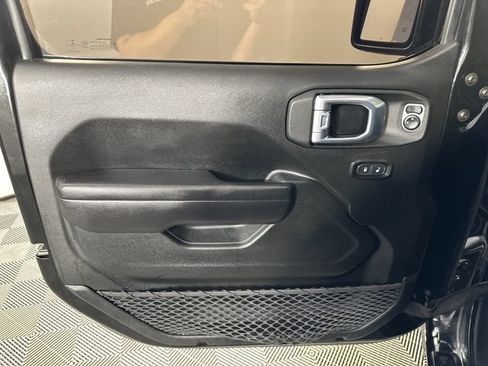 Used 2021 Jeep Wrangler Unlimited Sport AWD/4WD image 17