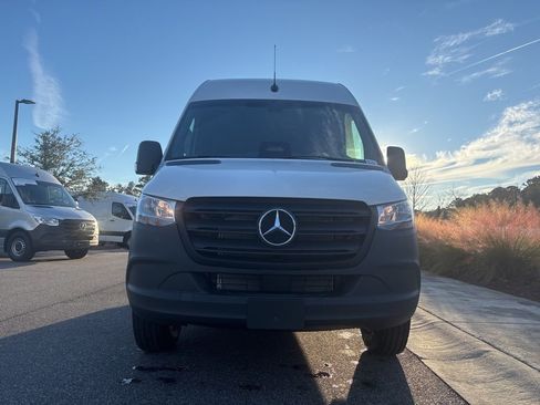 New 2026 Mercedes-Benz Sprinter 2500 image 13