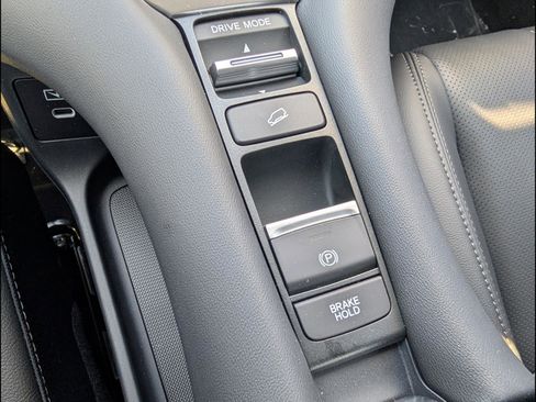 New 2026 Honda HR-V EX-L image 13