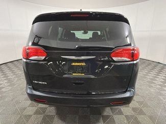Used 2023 Chrysler Voyager LX FWD video 4