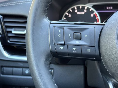 Certified 2023 Nissan Rogue SL w/ SL Premium Package image 27