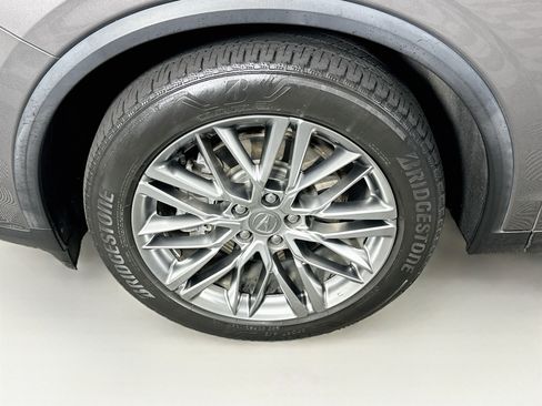 Used 2022 Acura MDX w/ Advance Package AWD/4WD image 11