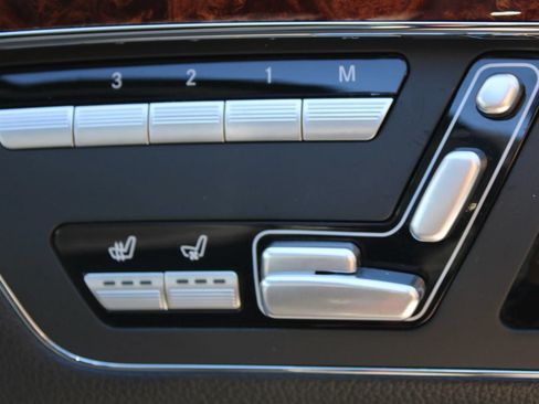 Used 2013 Mercedes-Benz S 550 w/ Sport Pkg Plus One image 4