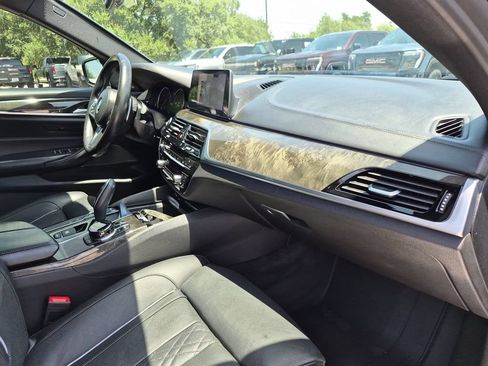 Used 2018 BMW M550i xDrive AWD/4WD image 41