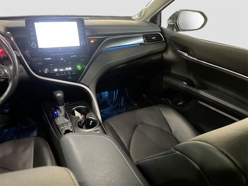 Used 2024 Toyota Camry image 25