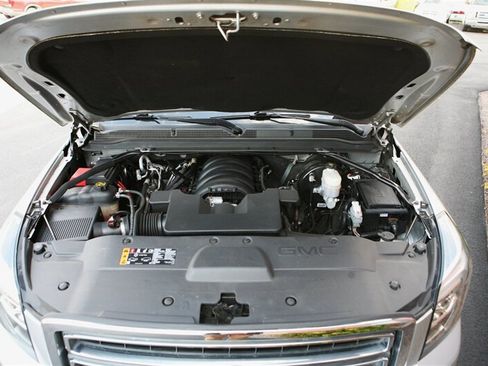 Used 2020 GMC Yukon SLT image 7