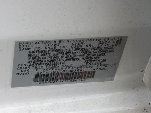 New 2025 Nissan Versa SR w/ Trunk Package FWD image 15