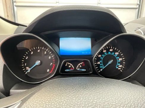 Used 2016 Ford Escape Titanium w/ Equipment Group 301A FWD image 5