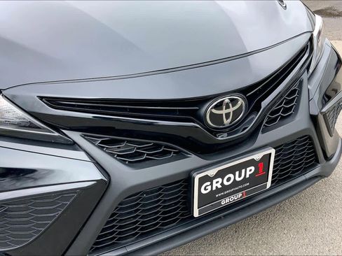 Used 2024 Toyota Camry SE image 28