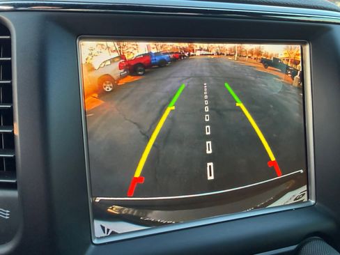 Used 2018 Jeep Grand Cherokee Limited w/ Trailer Tow Group IV image 22