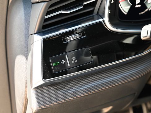 Used 2025 Audi SQ7 Premium Plus AWD/4WD image 23