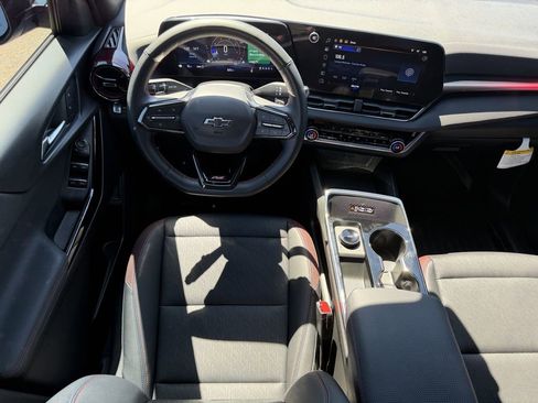 Used 2025 Chevrolet Equinox RS image 14